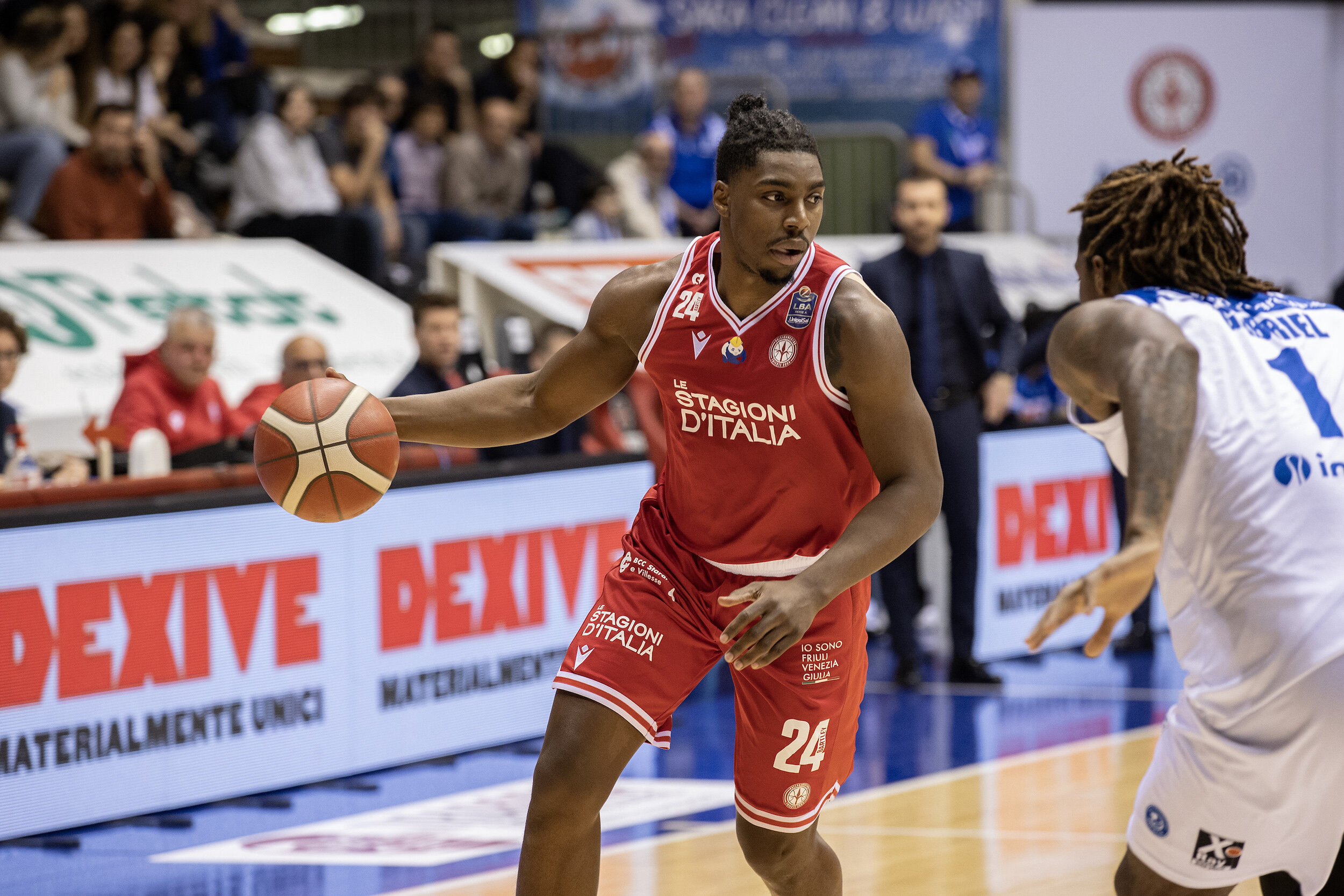 Italy Serie A LBA: Basketball Arenas